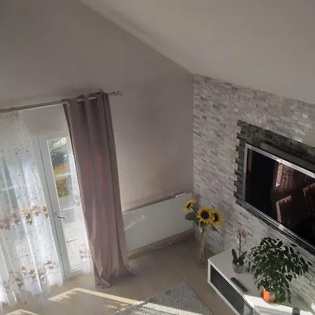 Maisonnette Apartment *